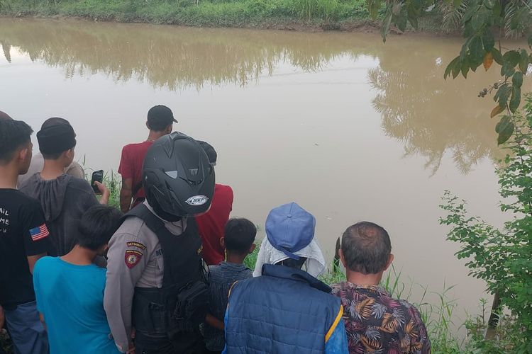 Genggam Kaleng Aibon, Mayat Mr X Ditemukan Mengapung di Sungai Dekranasda