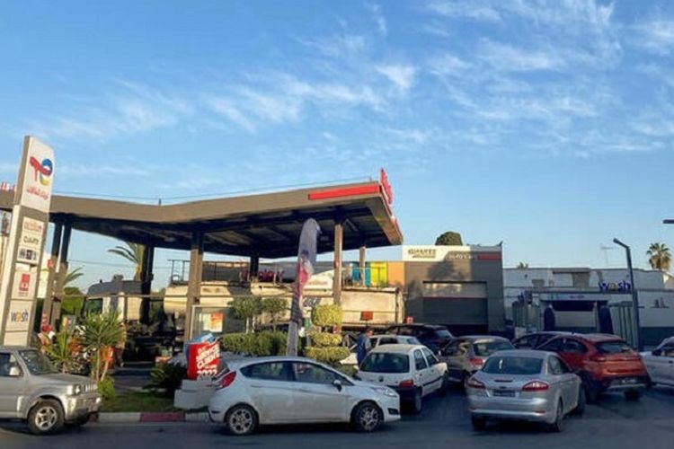 Tunisia Alami Krisis Energi, Pasokan BBM Hanya Cukup Seminggu