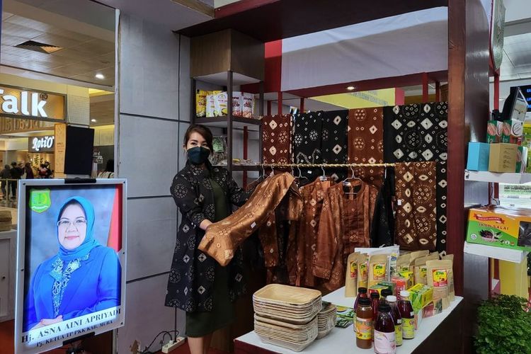 Muba Pamerkan Produk Unggulan Gambo di Pintu Gerbang Internasional