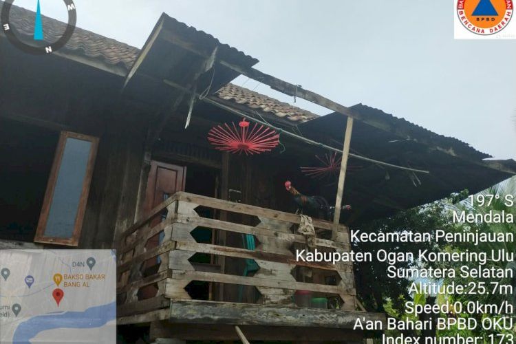 Puluhan Rumah Warga OKU Rusak Diterjang Angin Puting Beliung