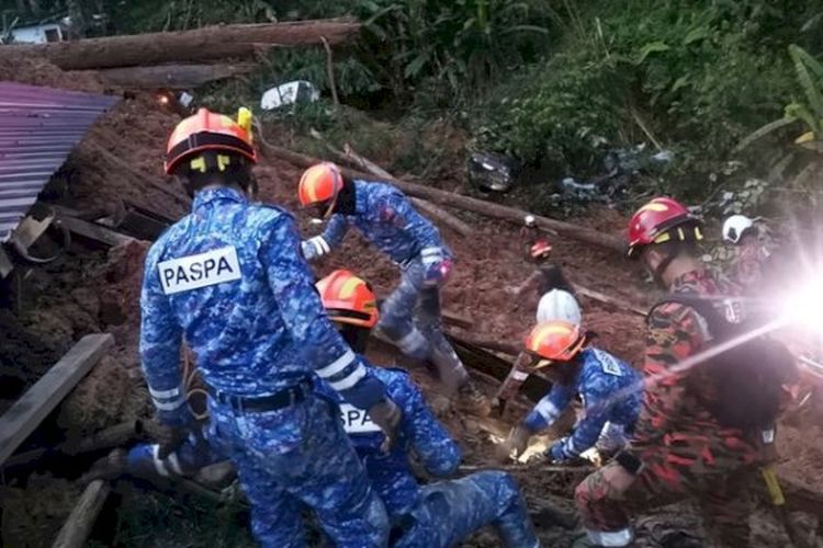 Longsor di Selangor Malaysia Telan Korban 12 Jiwa, Puluhan Orang Masih Hilang