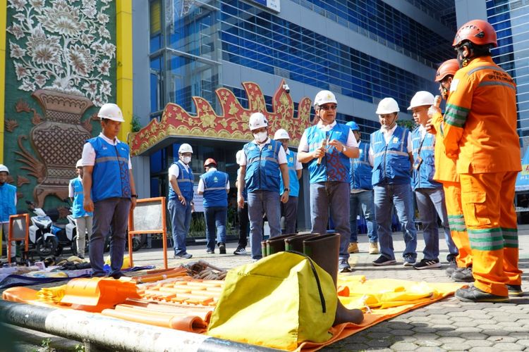 PLN UID S2JB Siagakan 2.756 Personel Amankan Pasokan Listrik Saat Nataru