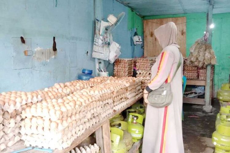 Harga Telur Melonjak, Penjualan Tetap Normal