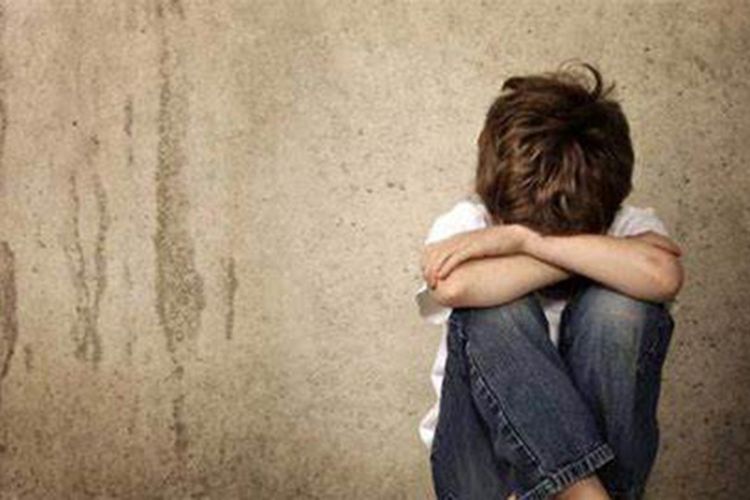 Sembilan Tips Berbicara dengan Anak yang Trauma