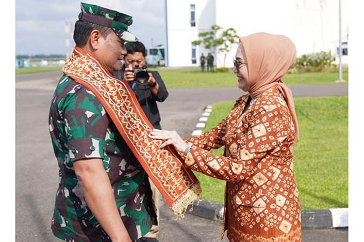 Datang ke Palembang, Panglima TNI Berangkatkan 800 Prajurit ke Papua
