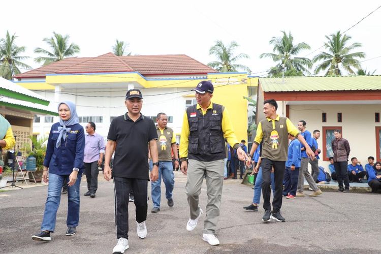 Buka Call Center Terima Keluhan Masyarakat, Pj Bupati Muba Minta Dinas Cepat Bertindak Tanggapi Laporan Warga