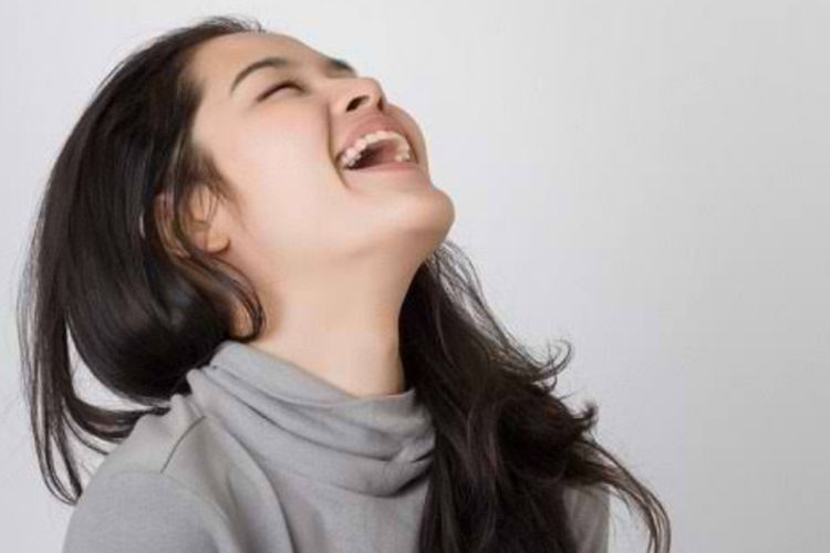 Ini 6 Resiko Tertawa Berlebihan untuk Kesehatan