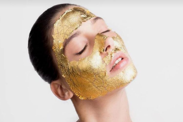 Ini 8 Manfaat Golf Facial dengan 24 Karat Emas