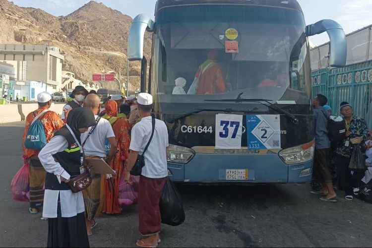 Lempar Jumrah Selesai, Jemaah Haji Indonesia Mulai Kembali ke Mekkah