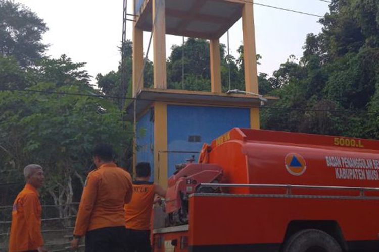 Dampak Kemarau, Desa Kasmaran di Muba Mulai Kesulitan Air Bersih