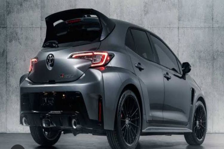 Kabar untuk Pencinta Mobil Sport! Toyota Keluarkan Corolla GR Sport 2023