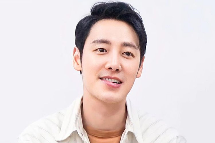 Kim Dong Wook Tulis Surat untuk Penggemarnya, Isinya Begini