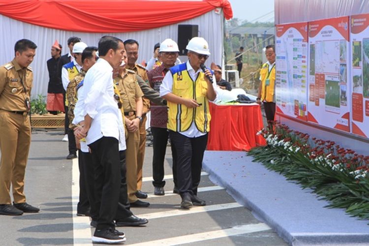 Soal Tol di Indonesia, Jokowi: Kita Masih Sangat Jauh untuk Bersaing dengan Negara Lain
