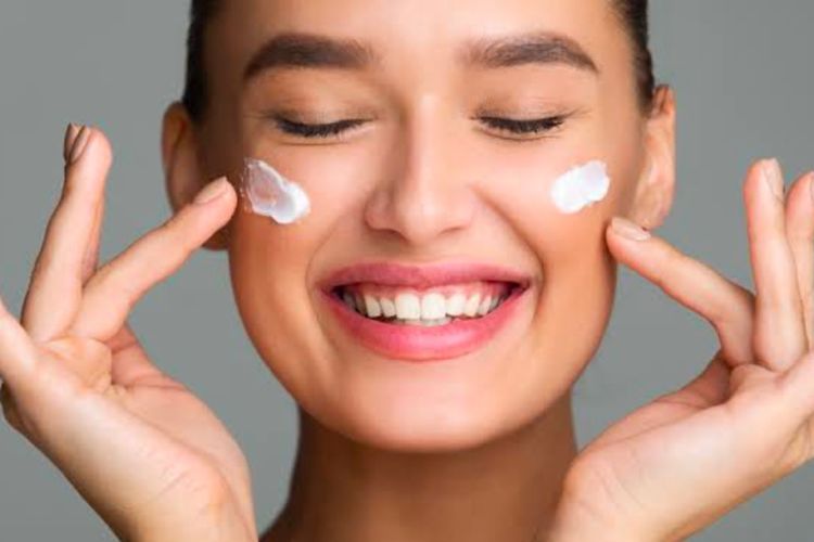 Ini 6 Tips Pilih Pelembab Wajah yang Berkualitas