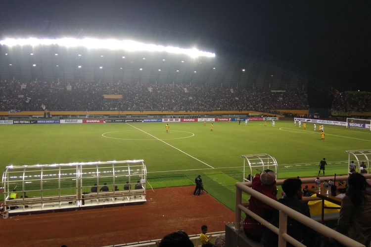 Laga Berakhir Imbang, Suporter Sriwijaya FC Teriakkan ‘Jafri Sastra Out’