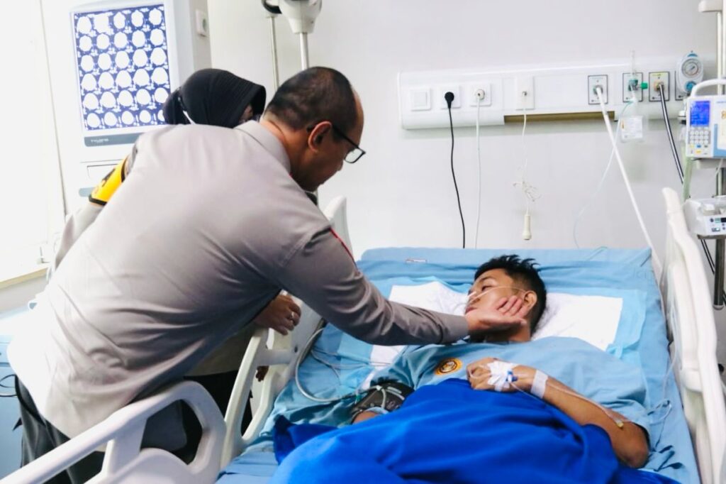 Enam Polisi Sakit Usai Pengamanan Pemilu