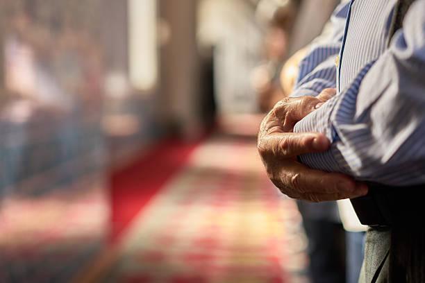 13 Kedudukan Salat Dalam Islam