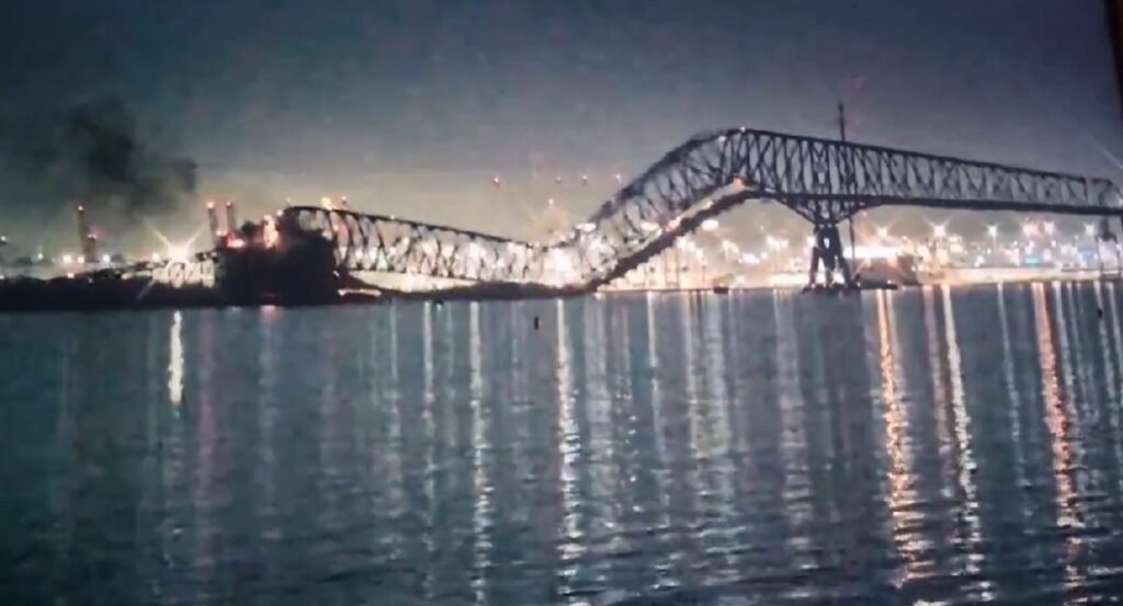 Ditabrak Kapal Kargo, Jembatan Francis Scott Key di Baltimore AS Ambruk