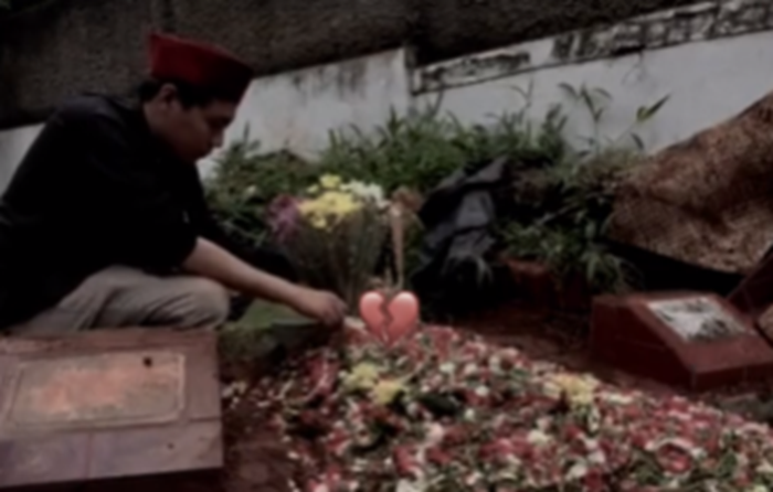 Kisah Yoga yang Rela Resign Kerja Demi Merawat Sang Ibu Hingga Wafat