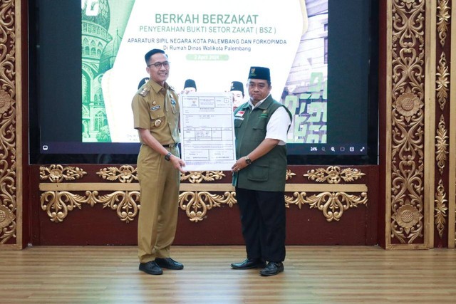 Pj Wali Kota Palembang Memantau Pembayaran Zakat Mal Pejabat dan ASN