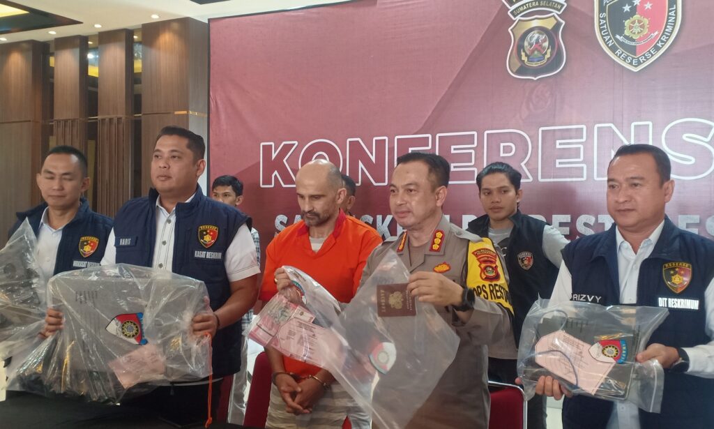 Kerjasama Hacker asal Meksiko, Dua WNA Bobol ATM di Palembang