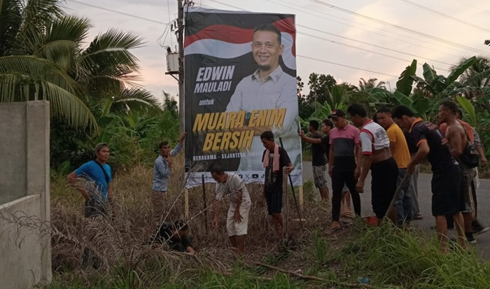 Wujudkan Muara Enim Bersih, Warga Lembak dan Karang Raja Dukung Edwin Mauladi Maju Pilkada Muara Enim