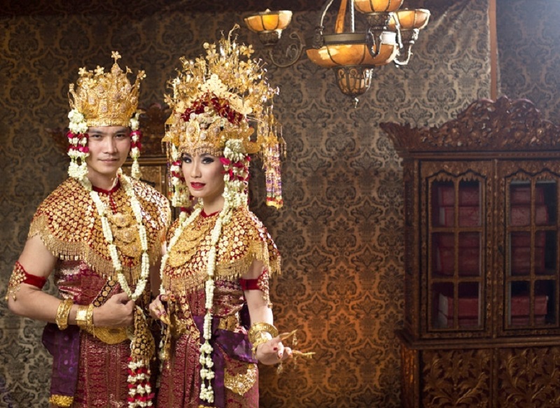 Mengenal Pakaian Adat Pernikahan dari Sumsel