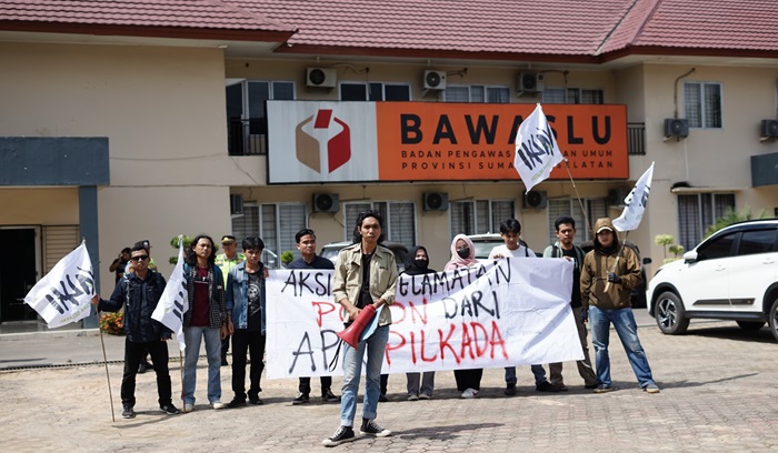 Terkait APK yang Merusak Pohon, Bawaslu Sumsel Bakal Surati Seluruh Parpol