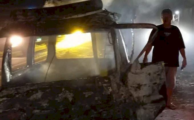 Minibus Terbakar Usai Ditabrak Truk Tronton di Jalan Lintas Timur Banyuasin, Begini Kondisi Penumpangnya
