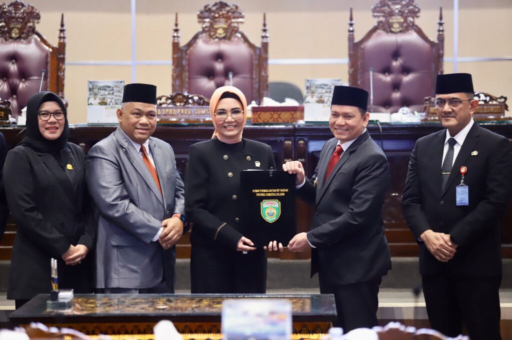 Pj Gubernur dan DPRD Sumsel Tandatangani Nota Kesepakatan KUA dan PPAS APBD Tahun 2025