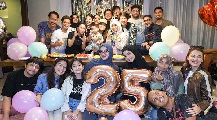 Ulang Tahun ke-25, Lesti Kejora Dapat Kejutan dari Rizky Billar