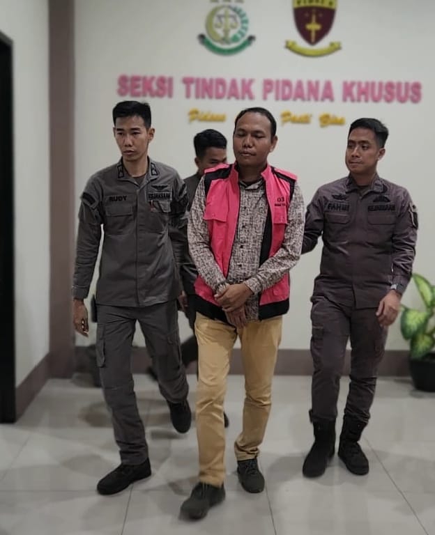 Kejari OKU Timur Tetapkan Tersangka Baru dalam Kasus Korupsi Dana Hibah Bawaslu