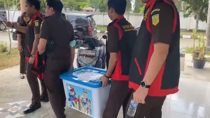 Kantor Dispora OKI Digeledah Kejari, Sejumlah Berkas dan Cap Toko Dibawa