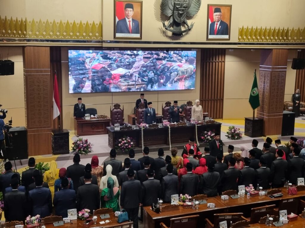 Sebanyak 74 Anggota DPRD Sumsel Dilantik