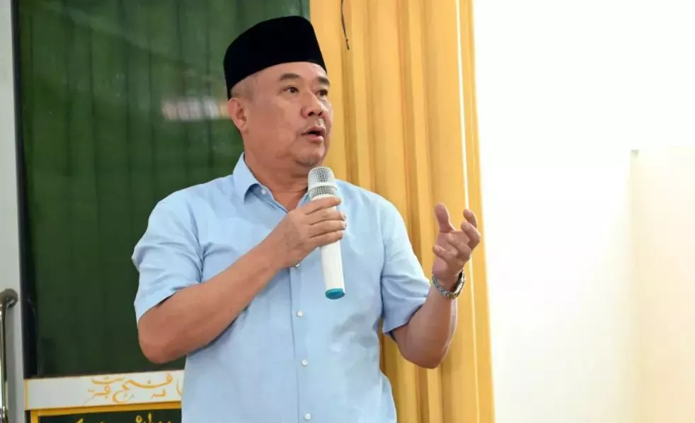 Cik Ujang Tinjau Ruang Kerja, Isyaratkan ‘Reshuffle’ Pejabat Pemprov Sumsel?