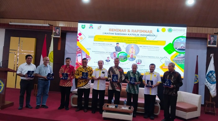 Sukses Gelar Seminar Nasional dan Rapimnas ISKA di Palembang