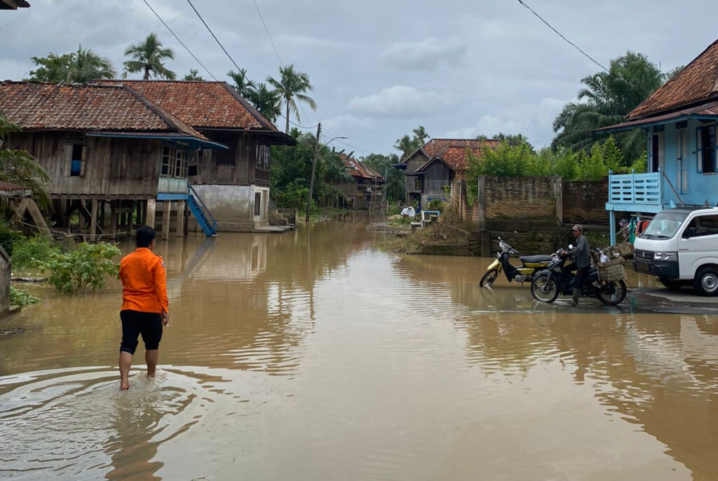 Pemukiman Warga Terendam, BPBD Muratara Imbau Warga Karang Dapo Waspada Banjir Susulan