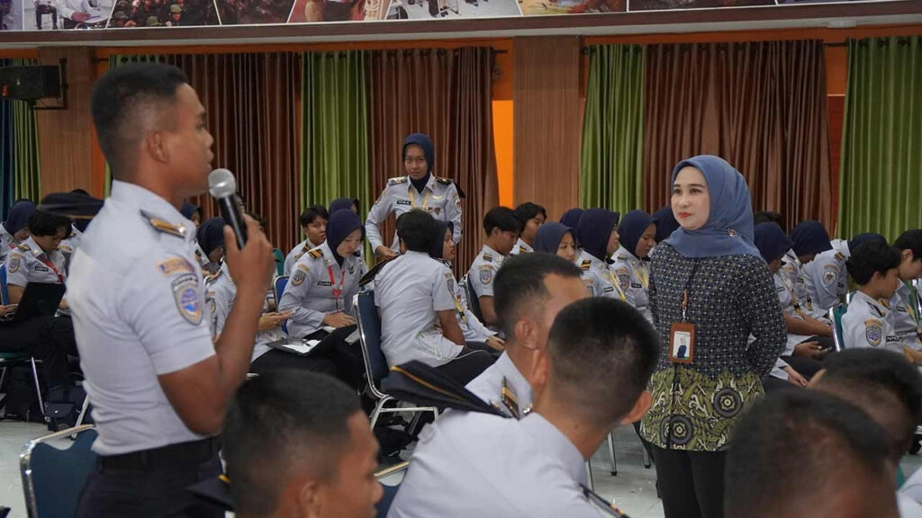 Sosialisasi Aplikasi Mobile JKN: BPJS Kesehatan Berikan Edukasi pada Mahasiswa