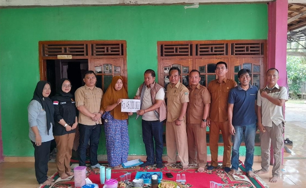 Keluarga Petugas Bawaslu Muara Enim yang Meninggal Dunia saat Bekerja Terima Santunan, Segini Besarannya
