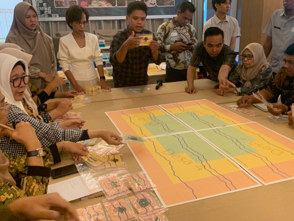 Pelatihan Pengelolaan Ekosistem Gambut Melalui Permainan Edukatif di Sumsel