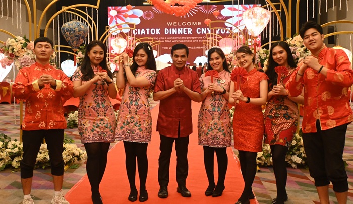 Rayakan Imlek, The Zuri Hotel Palembang Angkat Tema Smart Snake Reunion Party