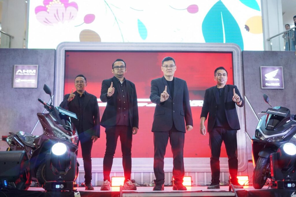 Punya Fitur Smartphone Connection, Begini Spesifikasi dan Harga Honda PCX160