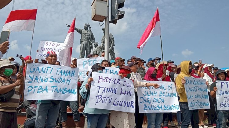 Aksi Massa Tuntut Ganti Rugi Lahan Tambang, Membuka Kembali Tabir Masalah dalam Akuisisi PT Bumi Sawindo Permai oleh PTBA?