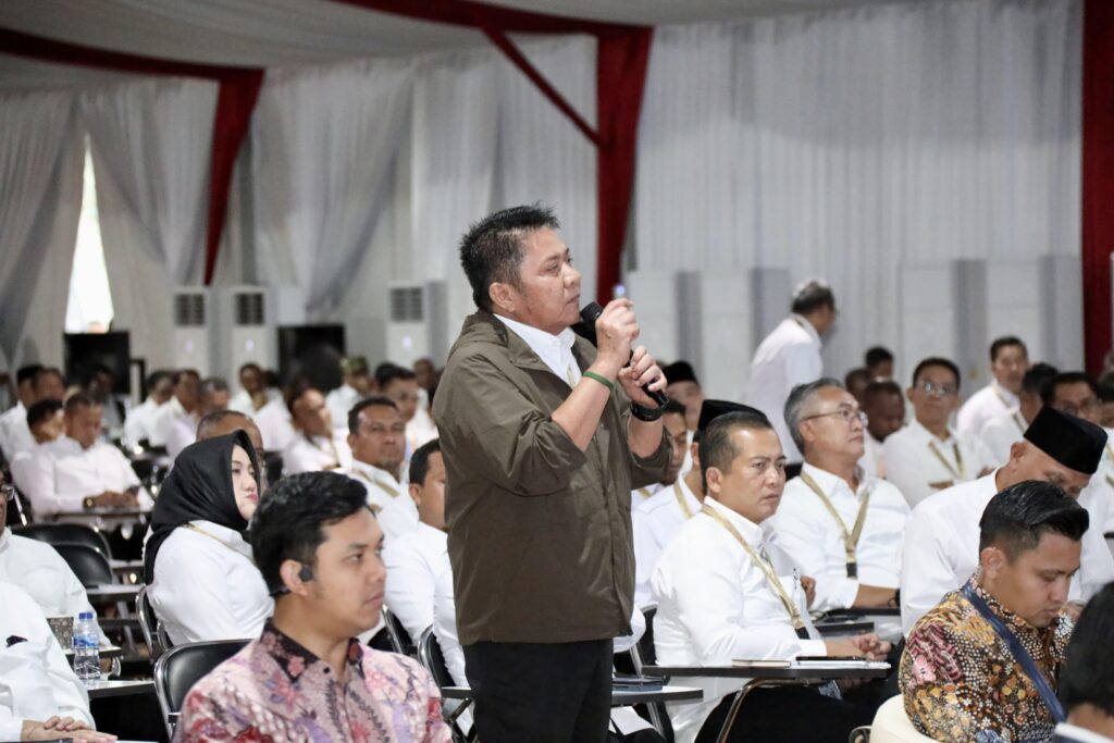 Herman Deru Serap Ilmu di Akmil Magelang