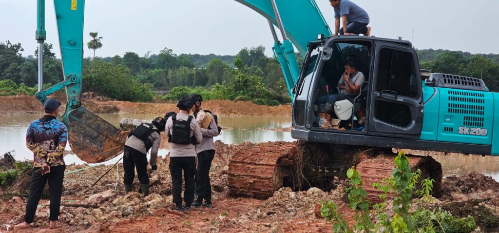 Heboh! Mortir Berukuran Besar Ditemukan di Banyuasin, Tim Jibom Turun Tangan