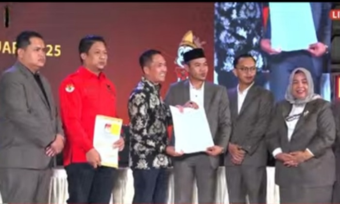 Menang Gugatan di MK, Paslon Ratu Dewa-Prima Salam Ditetapkan Jadi Pasangan Terpilih di Pilkada Palembang