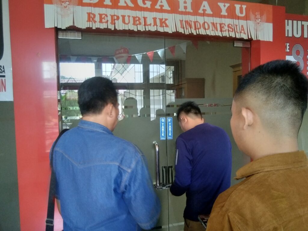 Kantor Dinas PUPR dan ULP Banyuasin Digeledah Kejati Sumsel