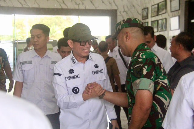 OTT KPK Libatkan Anggota DPRD dan Pejabat di OKU, Bupati Teddy: Kami Dukung Proses Hukum