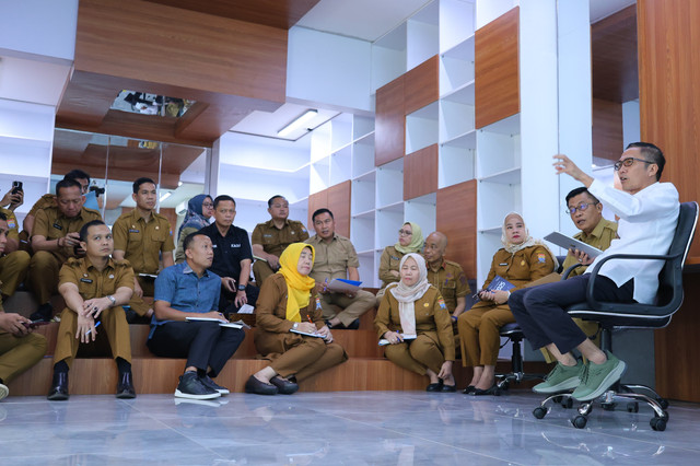 Jangan Sungkan! Wali Kota Palembang Buka Pintu Rumah Dinas untuk Keluhan dan Ide Warga