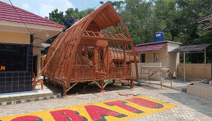 Hadirkan Kenyamanan Optimal, Kapolsek Tanjung Batu Bangun SPKT Berbentuk Rumah